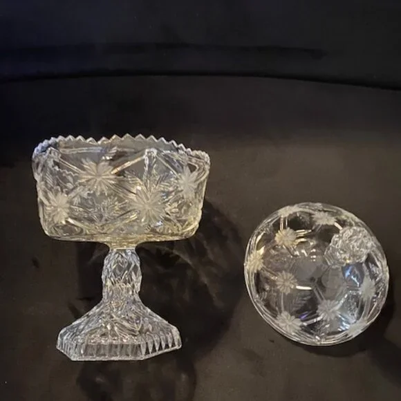 Flower Pattern Footed Candy Dish with Lid - Picture 3 of 4